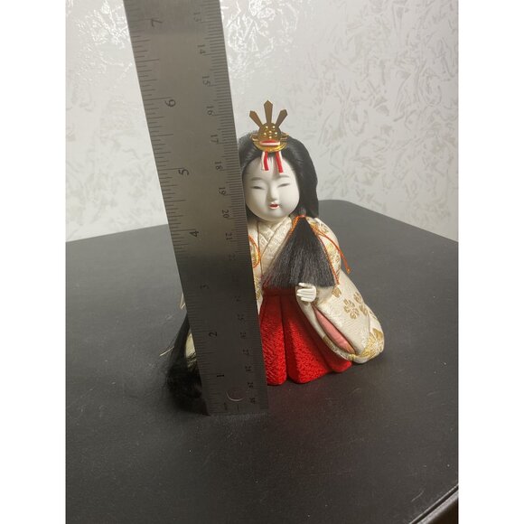 Japanese Princess Doll With Red Kimono & Gold Floral Pattern Sitting - Picture 6 of 6